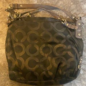 Coach bag hunter green with gold sparkly C’s